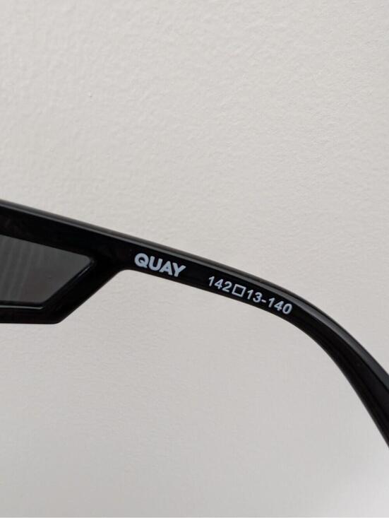 NEW Quay Australia New Wave Shield Sunglasses Black With Case main image 4